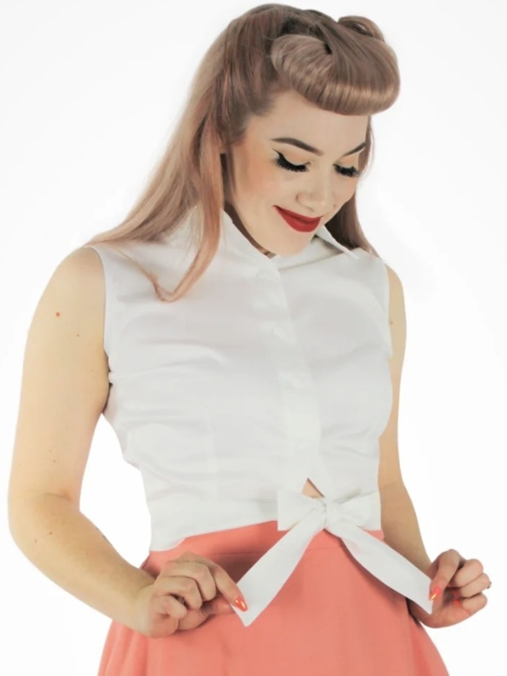 Hemet Store Sleeveless White Tie-Front Crop Top